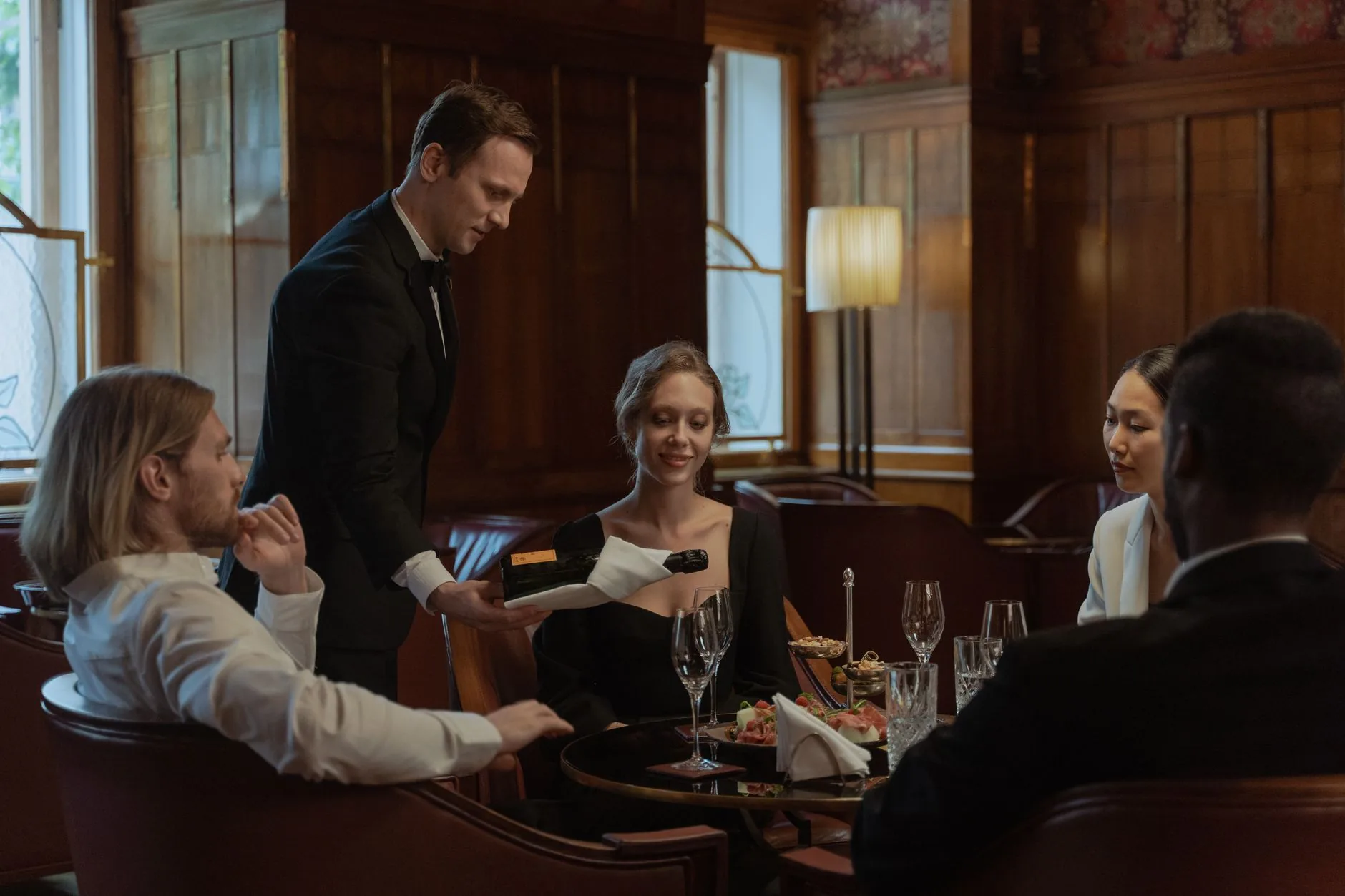 Brasserie Dining Tips